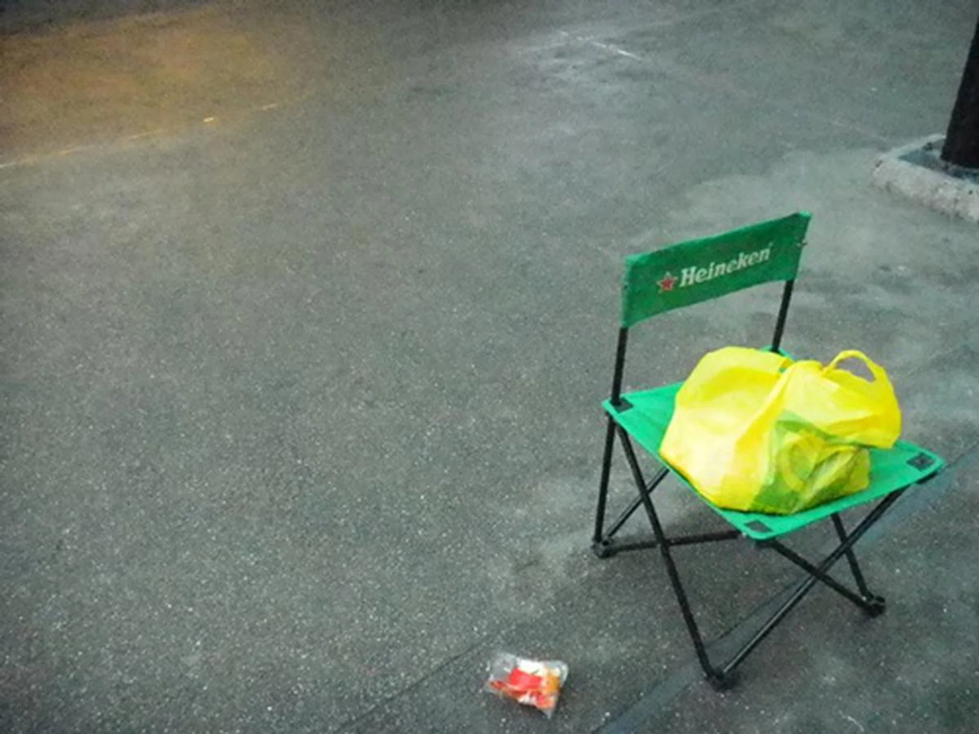 f/3.6, 6.3mm (35mm equivalent: 35mm), 1/62 sec, ISO6400.