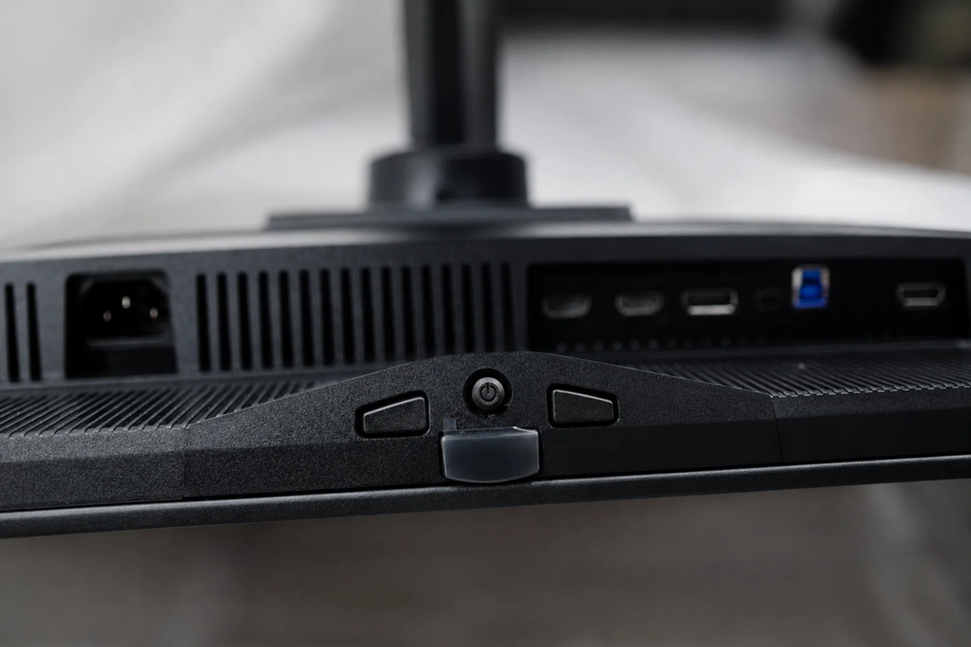 Gigabyte joystick button