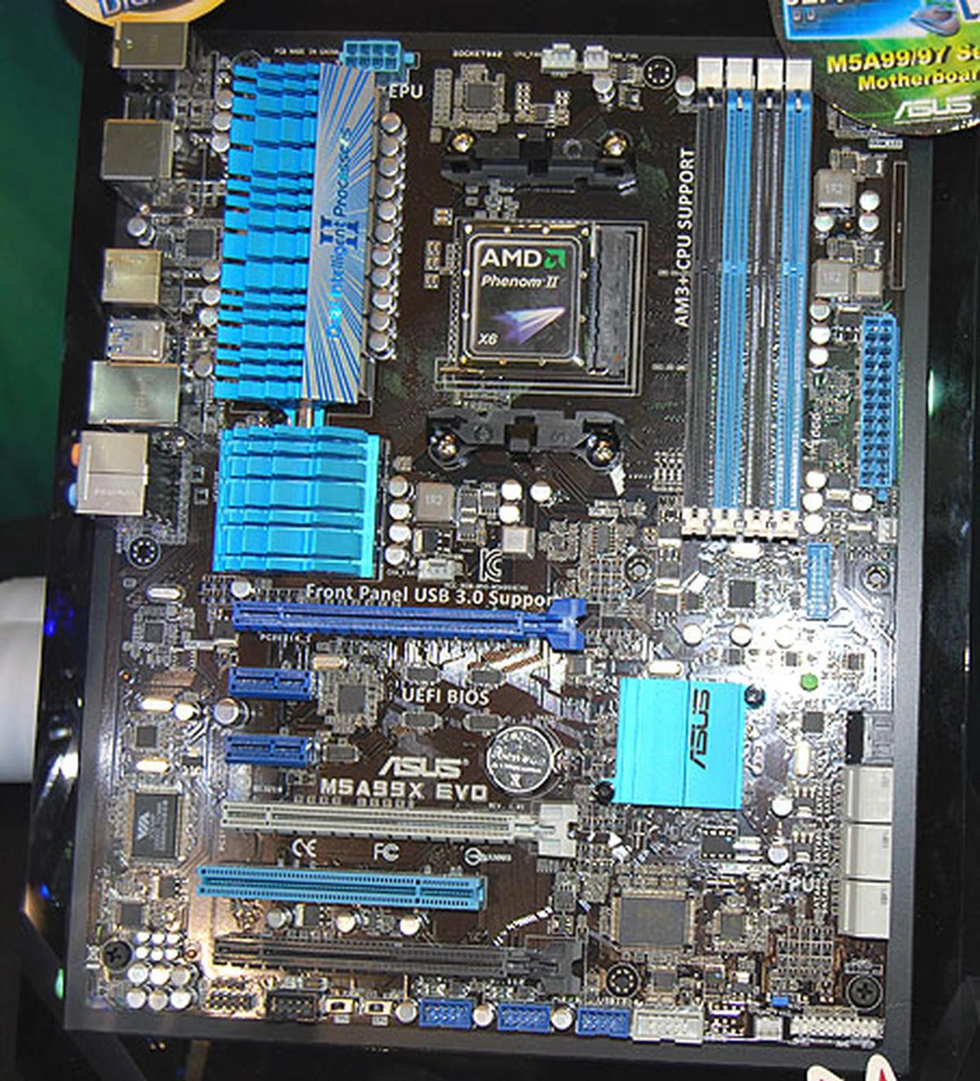 One of ASUS' top model for the AMD 990FX chipset is this M5A99X EVO. Expect the usual ASUS proprietary technologies along with the 990FX/SB950 features, like DDR3 1866 support and NVIDIA SLI. 