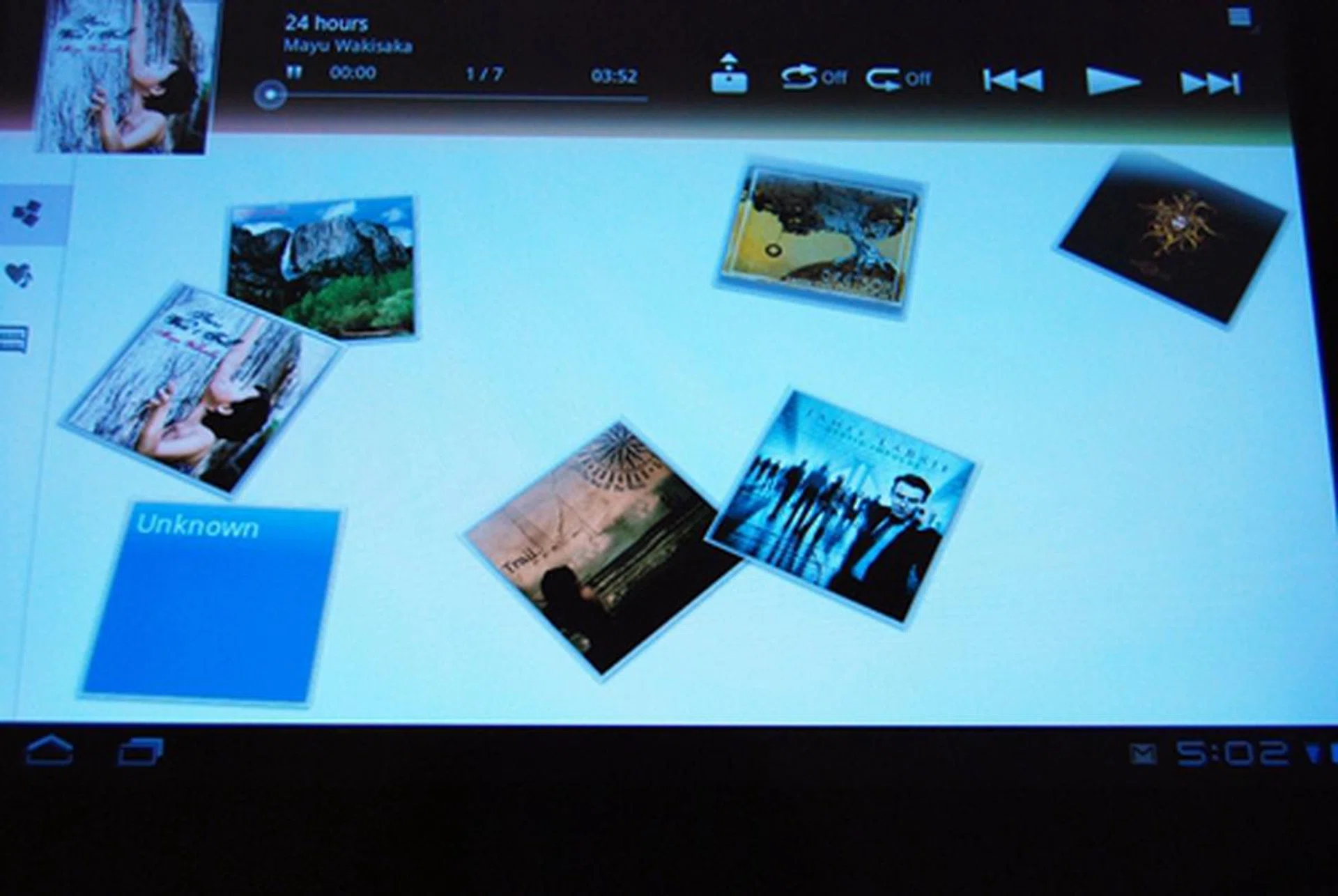 If you have a few songs in the Tablet S, you are likely to find this cover art view fun. However, if you have more than a thousand songs, we wonder if this feature is of any practical value.