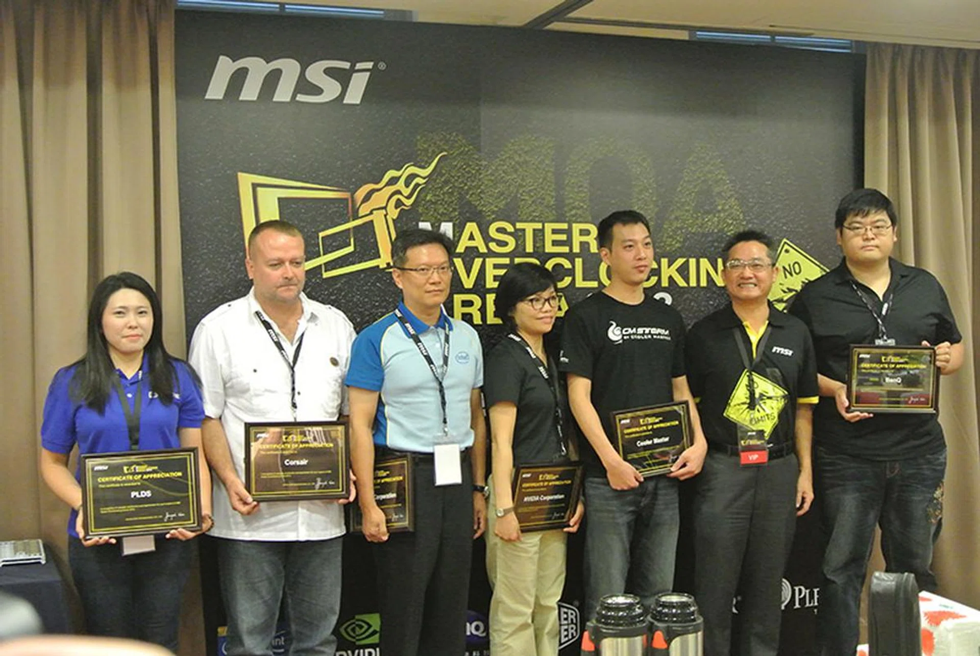 Intel, Corsair, Cooler Master, Plextor, and BenQ were given recognition during the start of the event.