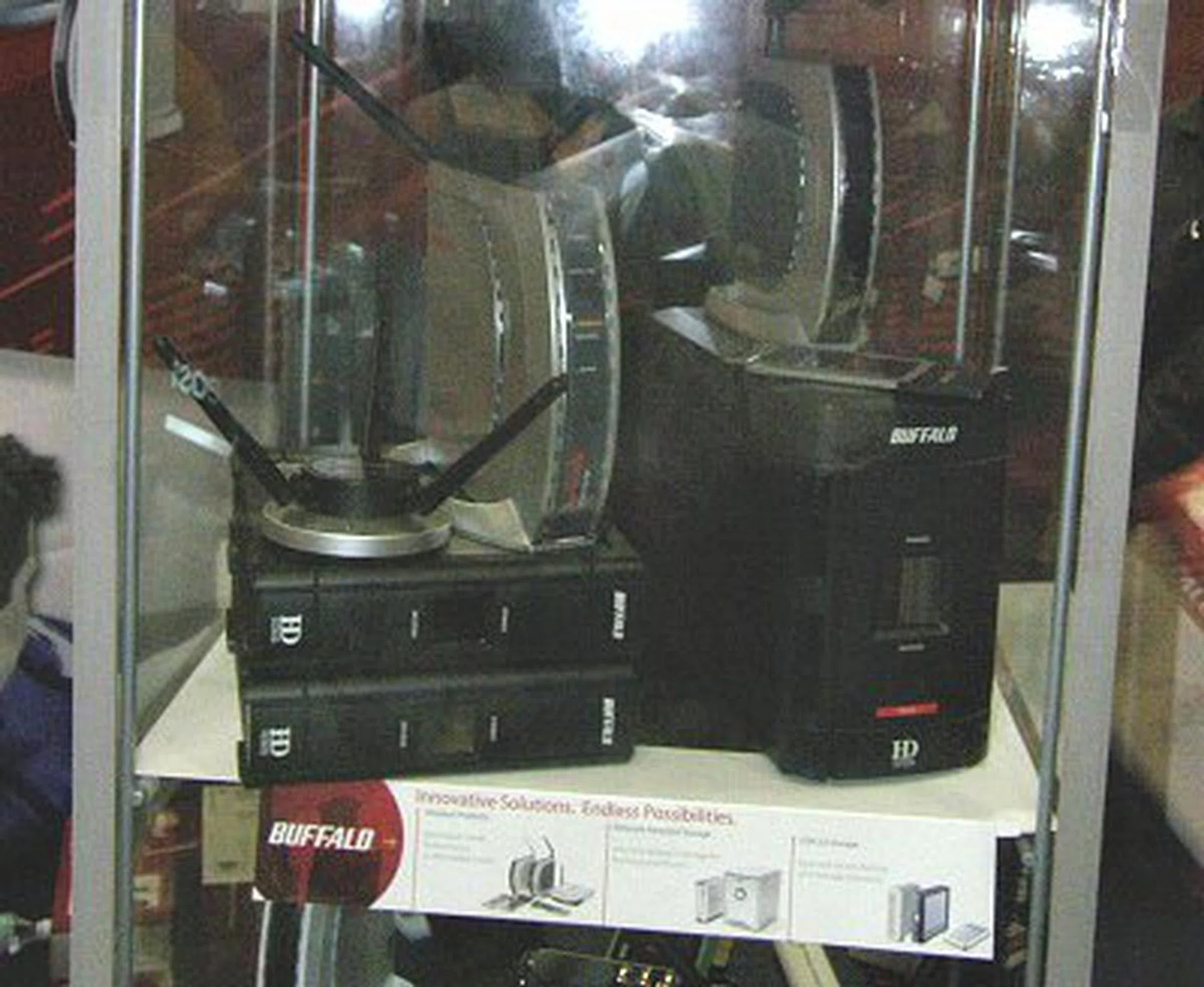  Selected range of Buffalo external hard disks were seen at Bizgram. The most attractive model was probably the 250GB DriveStation going for S$129 only. The price includes the external casing, the 250GB HDD plus additional free gifts as well. Check them out.  