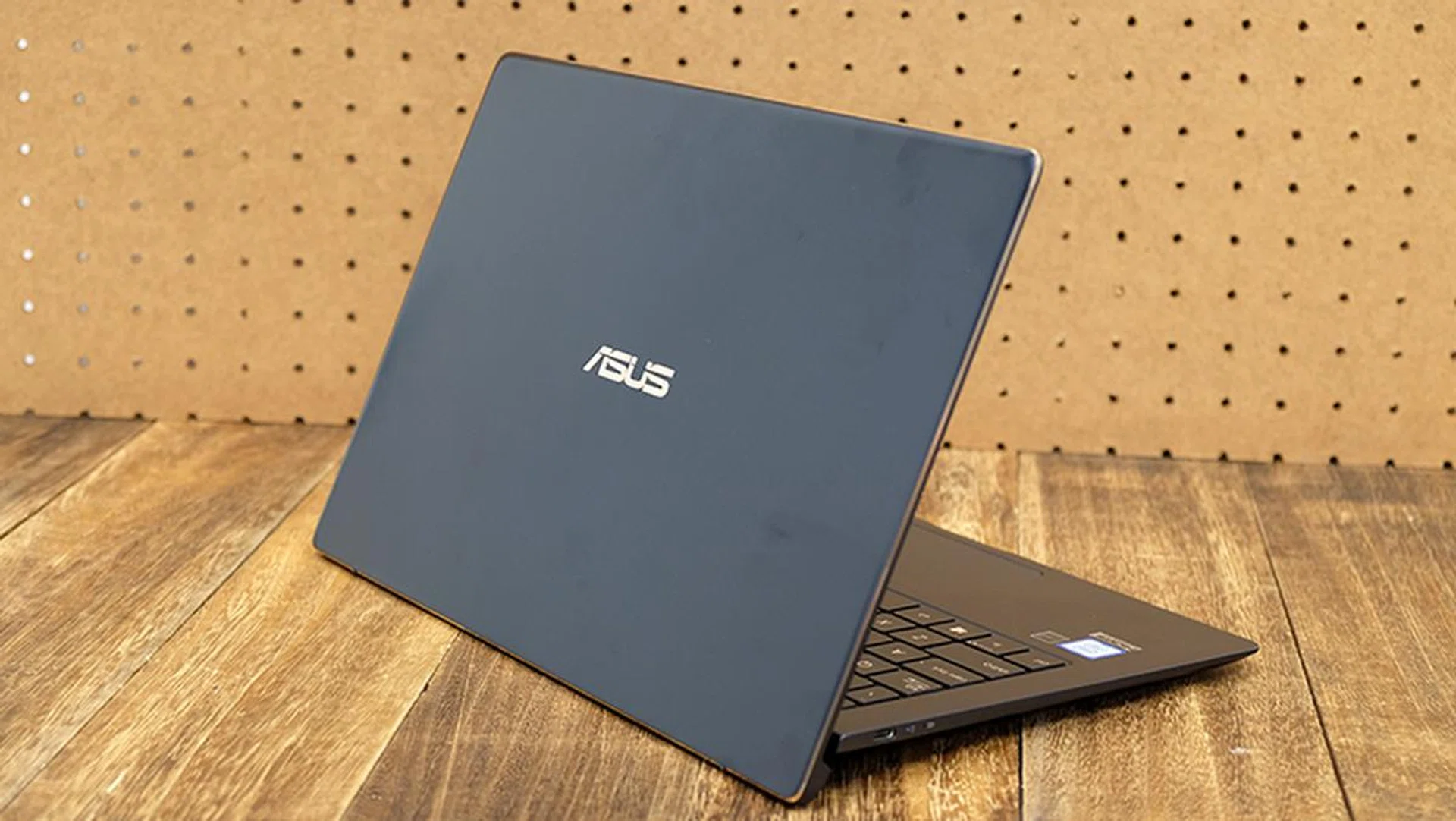 ASUS ZenBook S