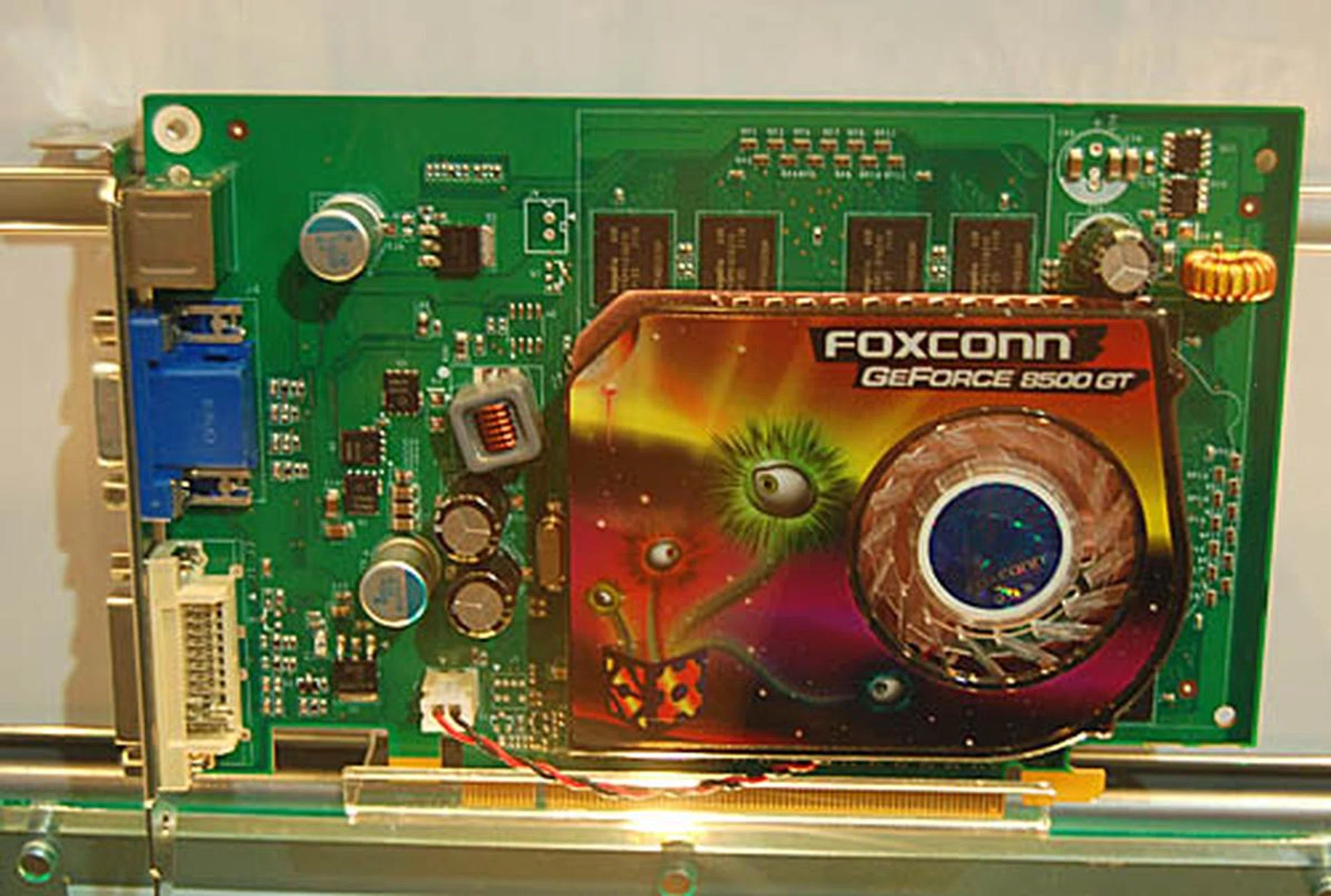  The lower-end GeForce 8500 GT gets a memory boost to 512MB from the standard 256MB variant. However, the DDR2 memory used means consumers will not see much benefit from having double the onboard graphics memory.  