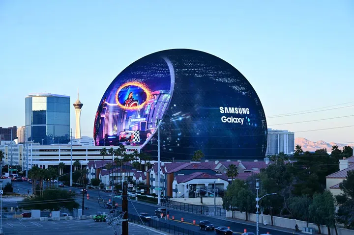 The Las Vegas music and entertainment arena, Sphere, teases Samsung's Galaxy AI with the help of a Disney princess, who is also a superhero, doctor, and sorcerer. 