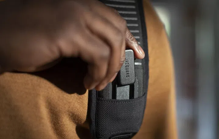 The Jacquard tag has up to two weeks of battery life. Image courtesy of Samsonite. 