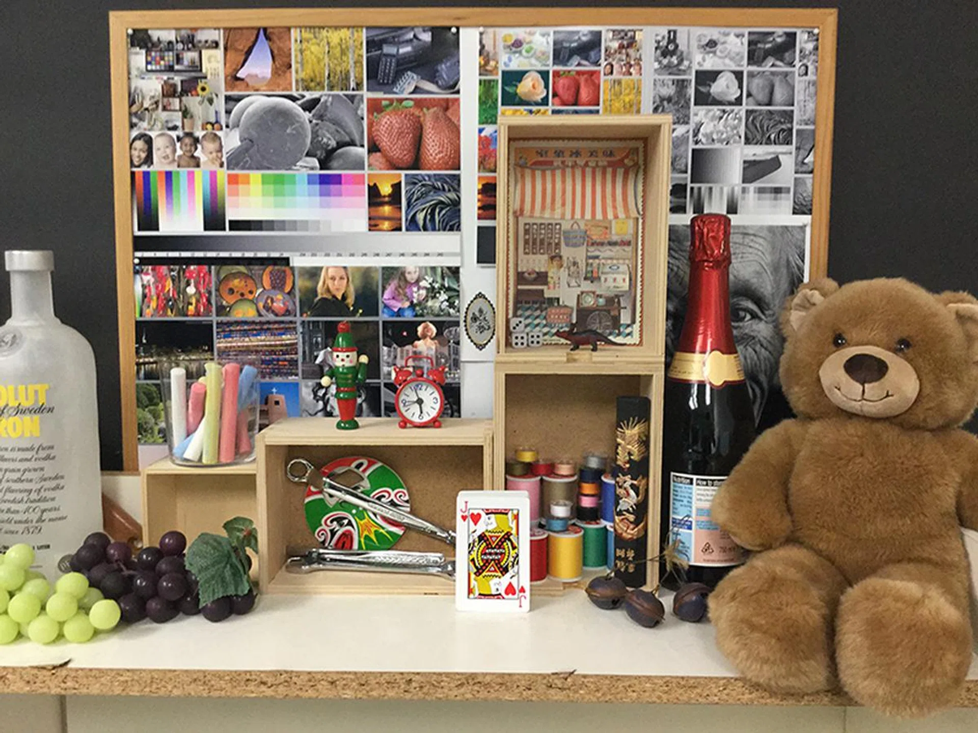 The new iPad Air 2 takes good photos, but it is still trounced by the new iPhone 6 and iPhone 6 Plus. Why can't Apple just use the cameras on their phones in their tablets? Click this image to see the original unsized photo.