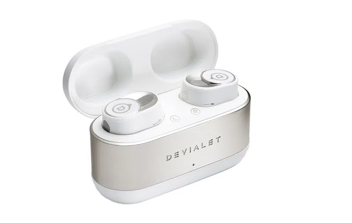 Devialet Gemini II in Iconic White.