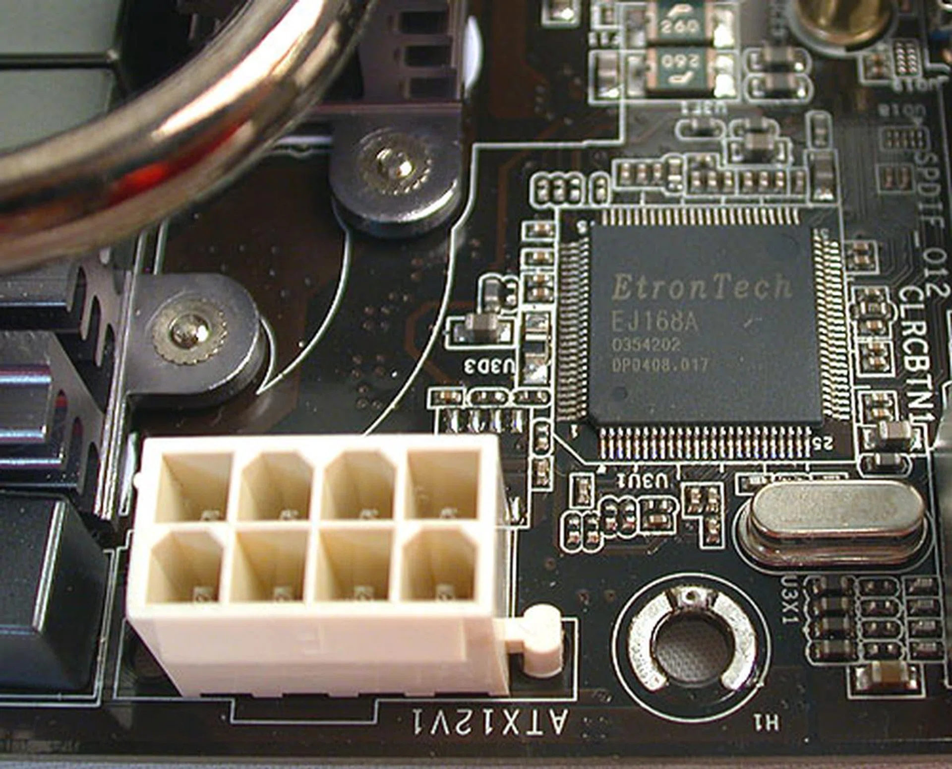 EtronTech is fast becoming the alternative to NEC's USB 3.0 controllers. 