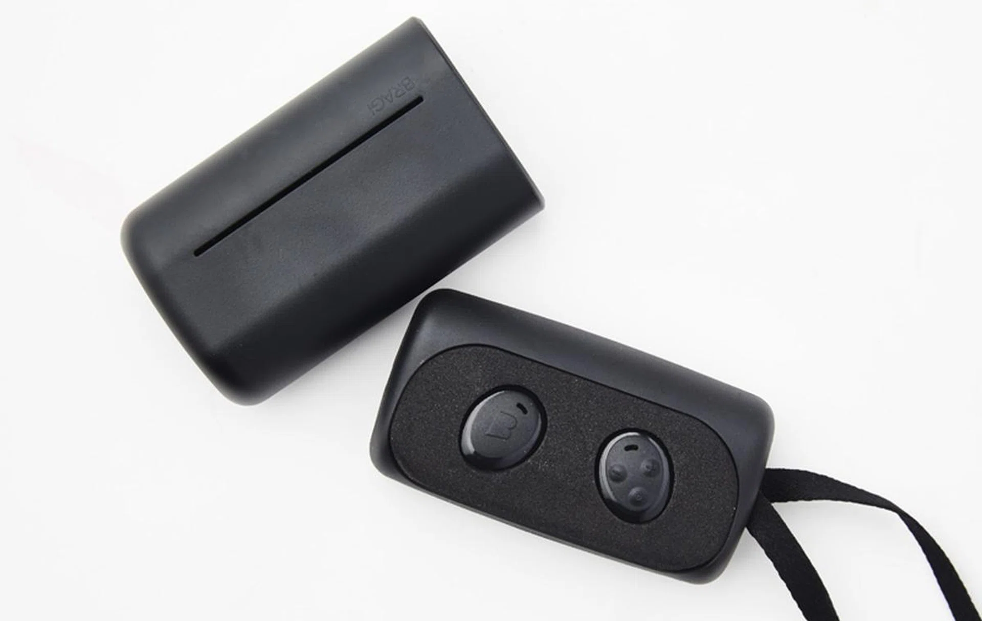 Unlike the rest, the Headphone's case doesn't act as a spare power source.