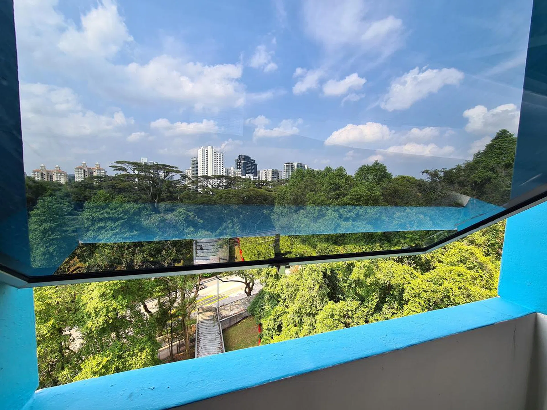 Galaxy S20/S20+, ultra-wideangle lens.