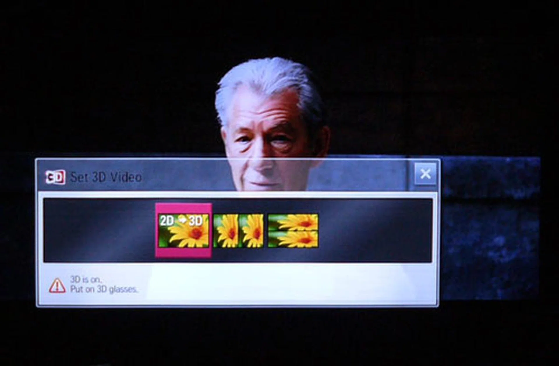 Hitting the 3D button on the remote would bring up the 'Set 3D Video' mode onscreen. For general 2D to 3D conversion of SD or HD content, select the first option. The Side by Side and Top/Bottom configurations are more applicable to gaming consoles like the Xbox 360 and PlayStation 3. 