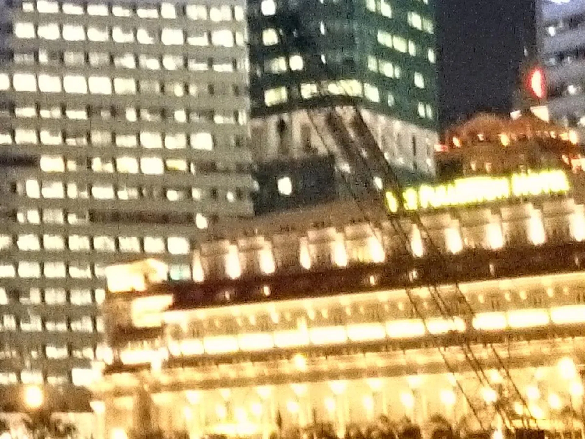 Sony Z1, 20MP, 100% crop.