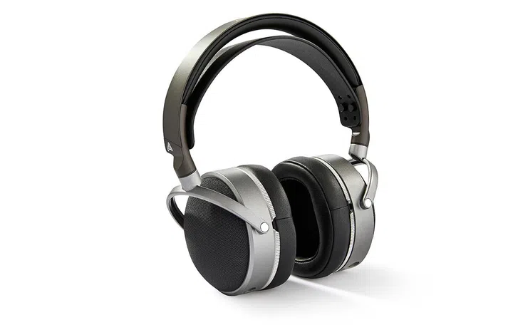 If it looks kind of familiar, that's because it's based off the Audeze Maxwell's chassis.. Photo: Audeze