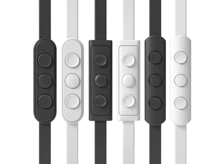 Here is a look at the different control pods available with the different models of the a-Jays 5. The first two are the control pods for the iOS version, the middle two represent the control pods of the Windows Phone version while the last two control pods belong on the Android version.