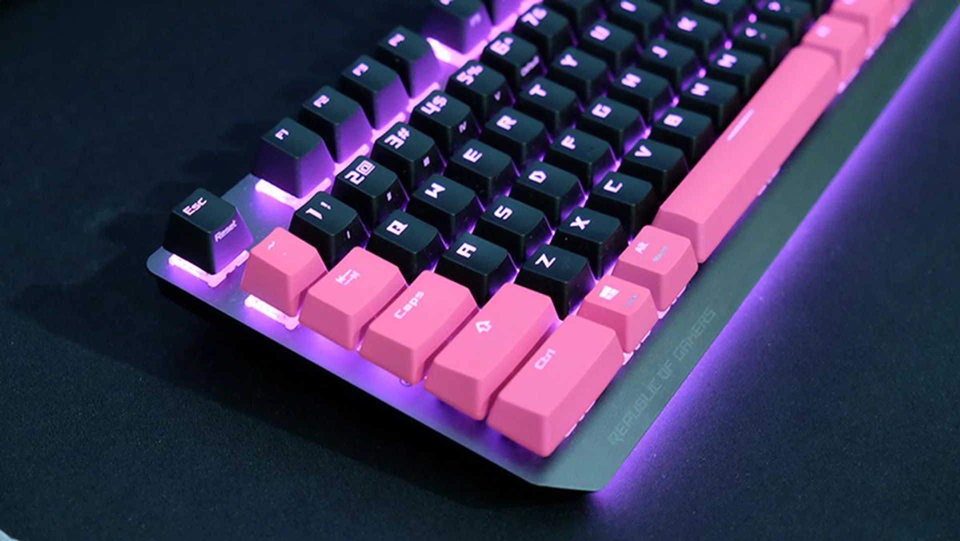 The extra-large Ctrl key is a nice touch, but I'm not sure how useful it really is. 