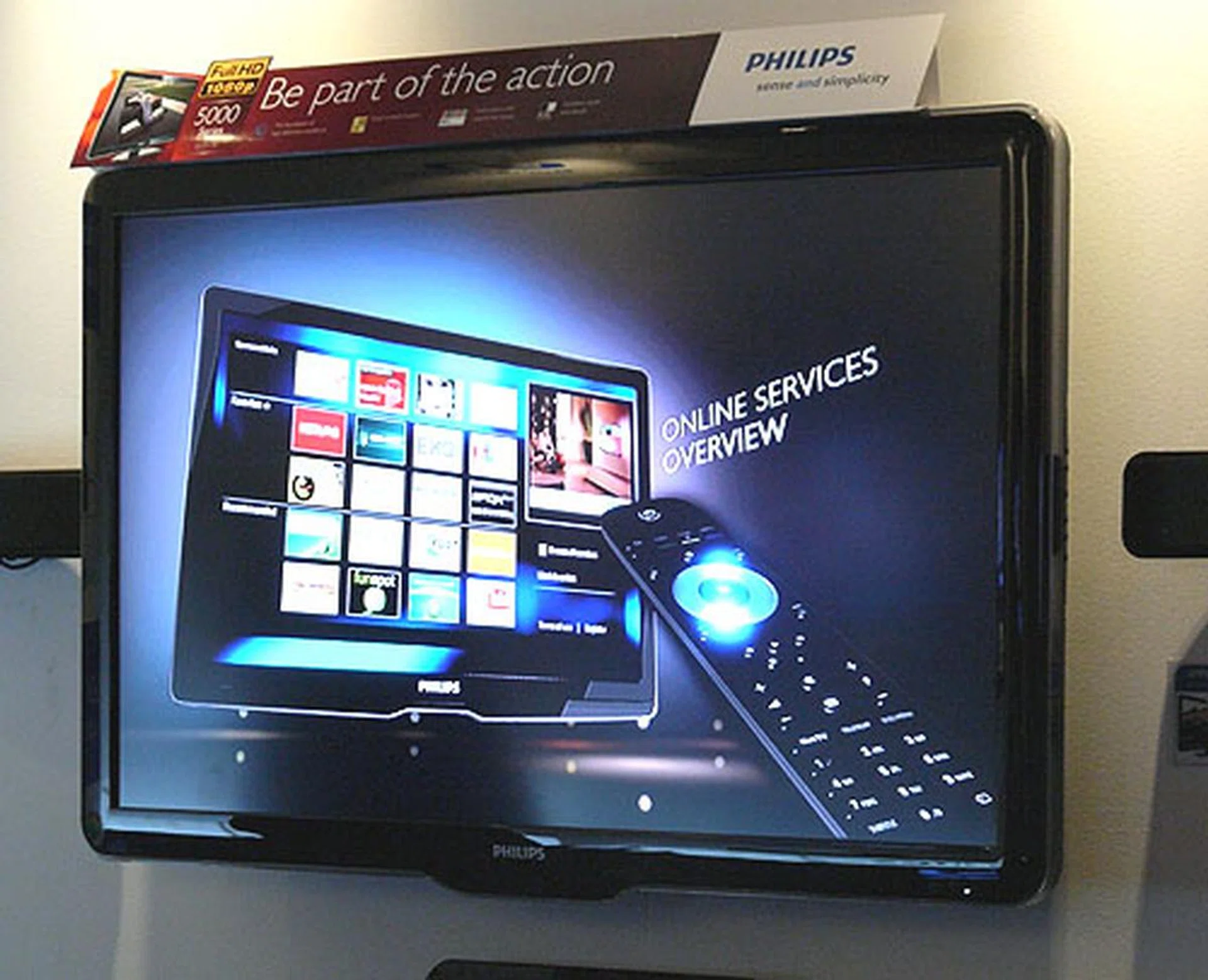 Under the 5000 series, the 47-inch 47PFL5609, 42-inch 42PFL5609, and 32-inch 32PFL5409 LCD TVs are priced at $3199, $1999 and $899 respectively.