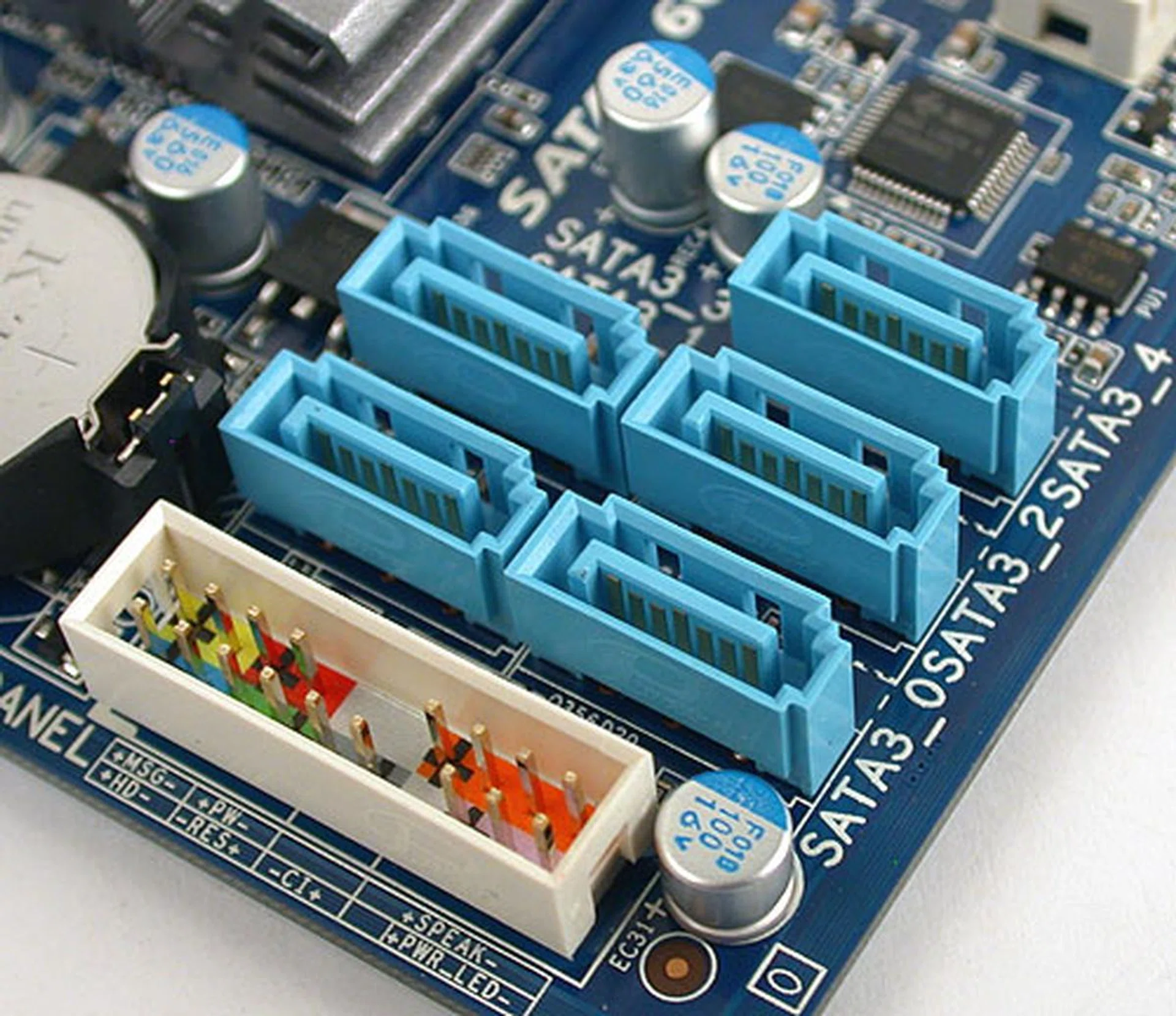 The five SATA ports here are all SATA 6Gbps versions, though we would have preferred them to be angled at the edge of the board and not facing upwards. The rightmost port here may get in the way of a dual-slot graphics card.