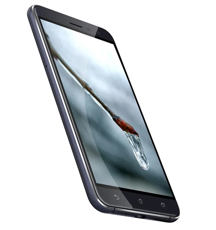 ASUS Zenfone 3.