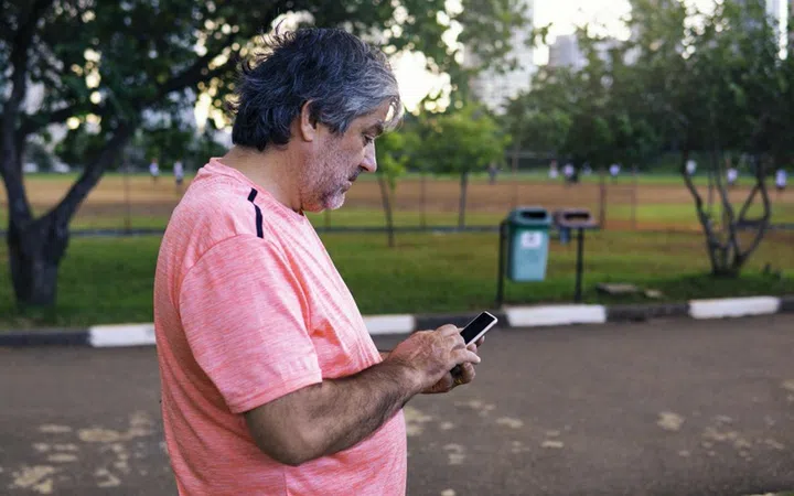 Some of the elderly are being left behind digitally