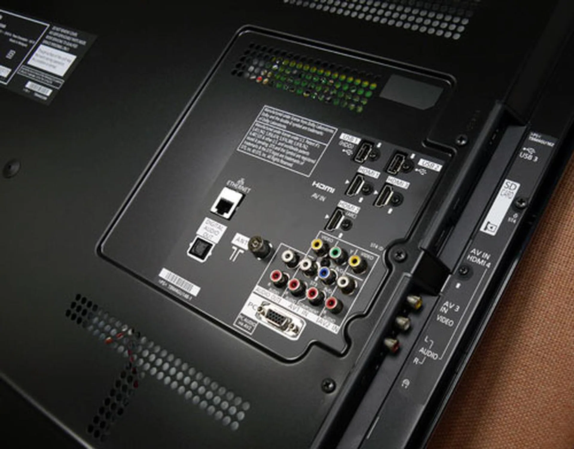 Panasonic's E30S has an extensive array of AV connectors, including four HDMI 1.4 slots and three USB ports in all. If you're planning to wall mount this set, you might want to note that the side panel is only an inch deep which makes it highly accessible as well.