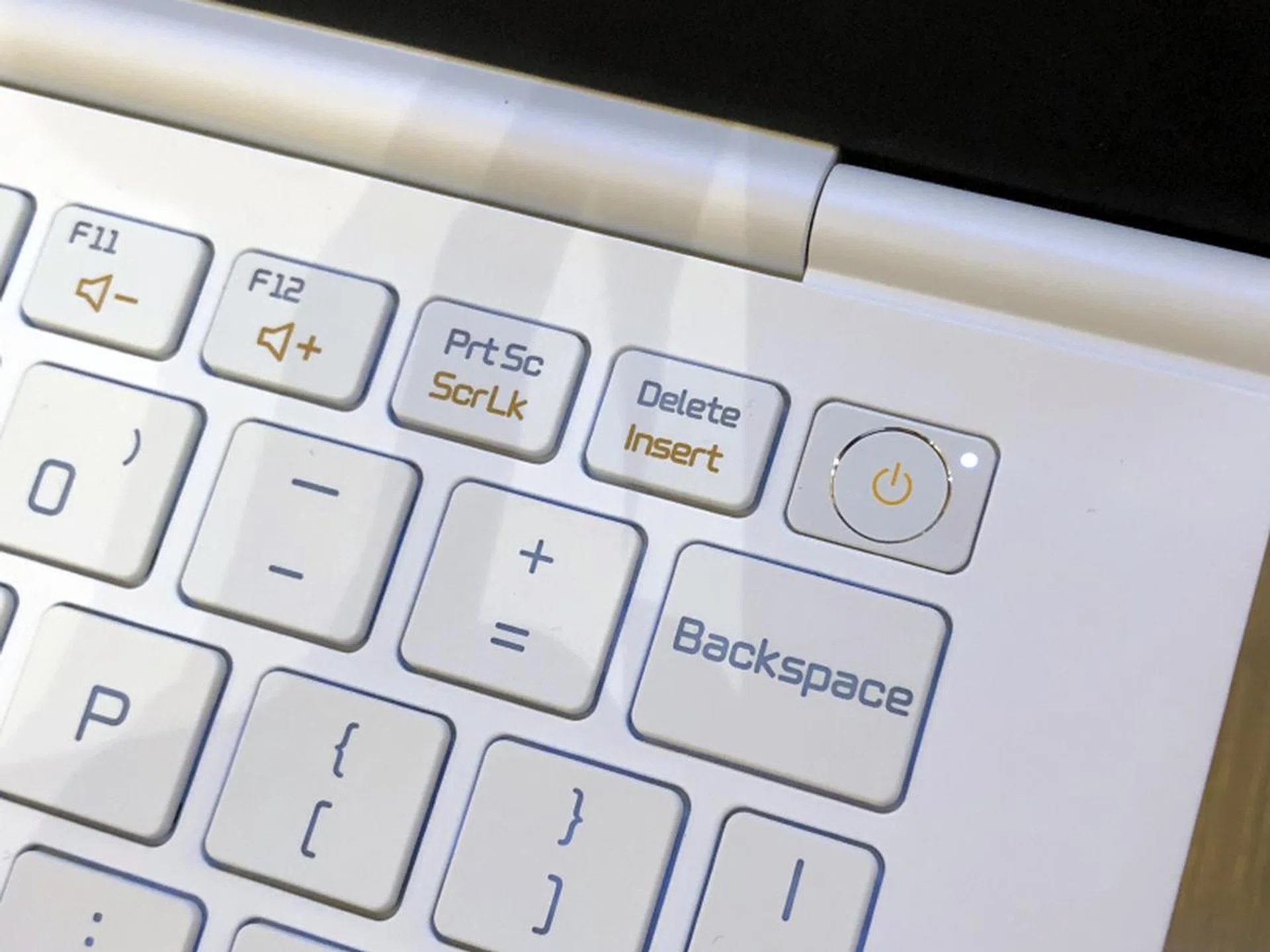 The power button doubles up as a fingerprint scanner for fast and secure logins.