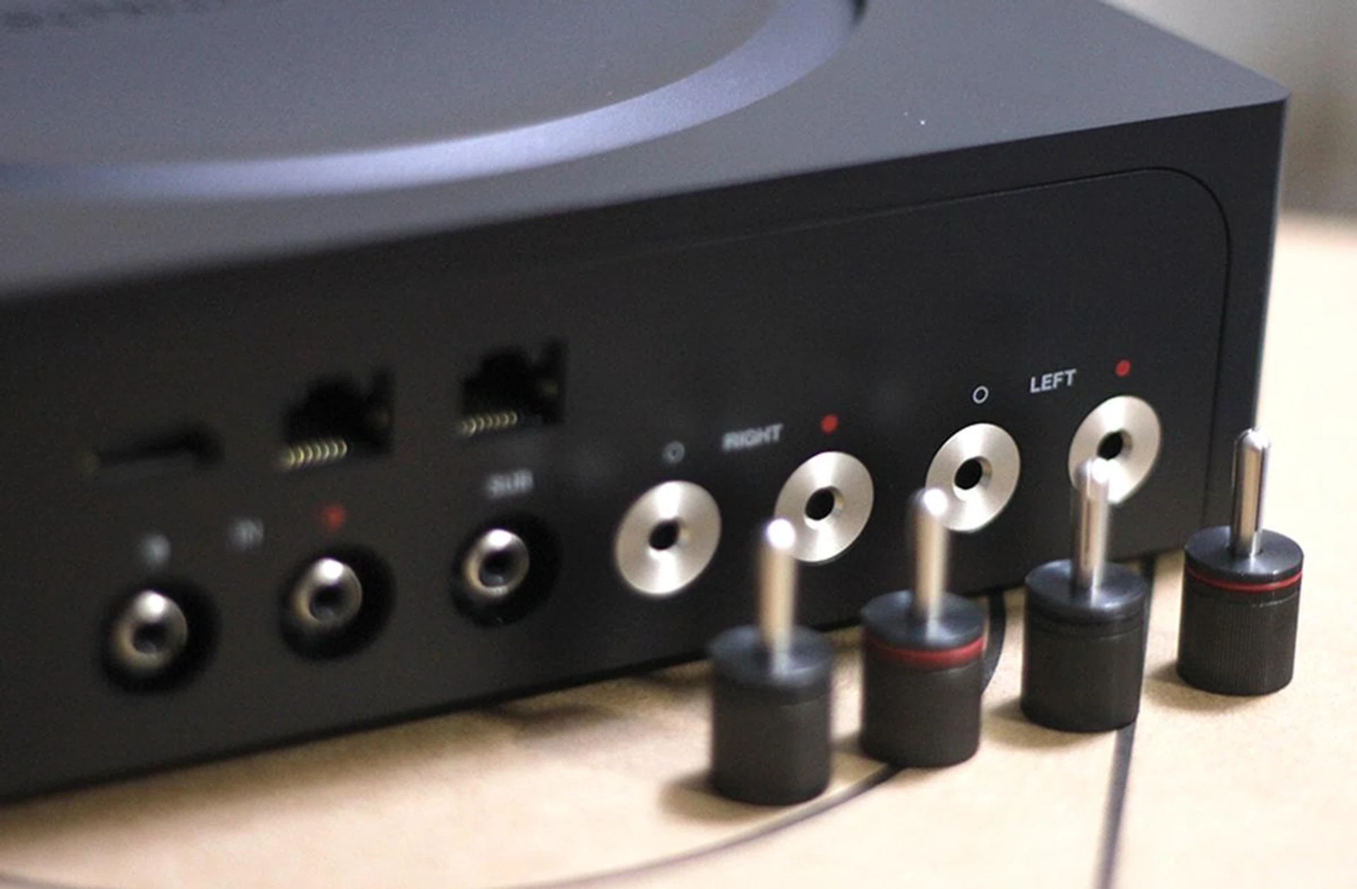 The Sonos Amp provides up to 125W of drive per channel.