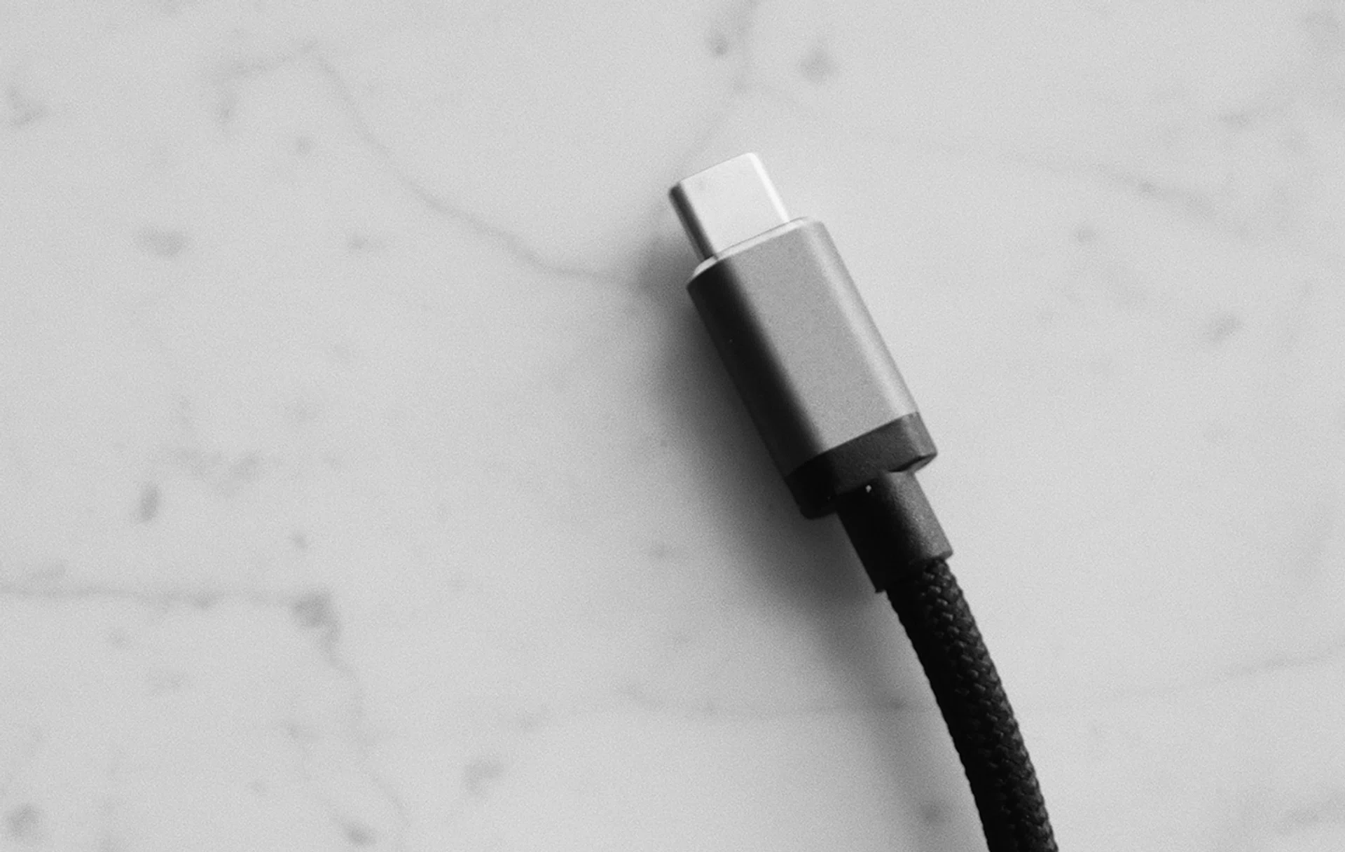 Thunderbolt 5