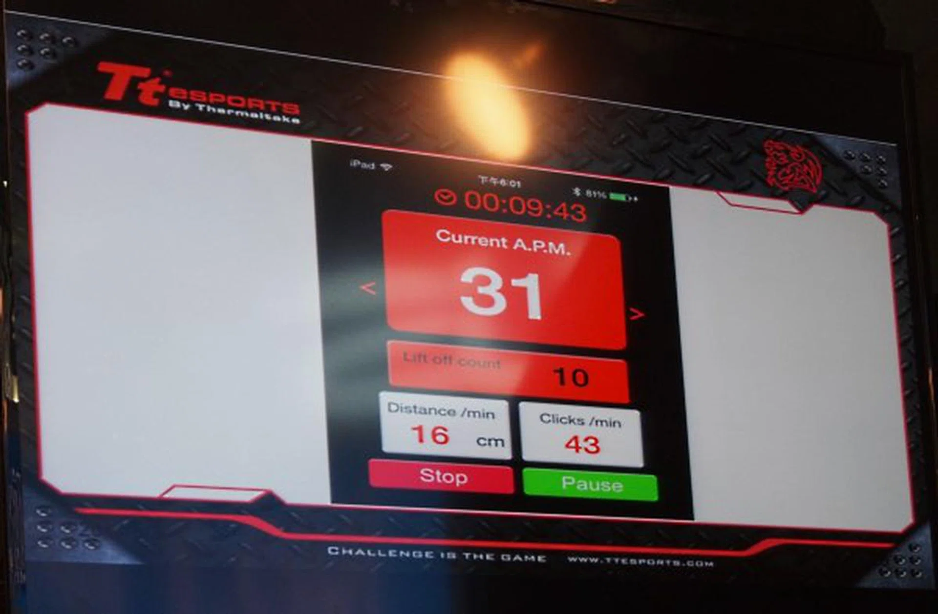 Besides click APM, the mouse can also feedback movement speed and lift off count.