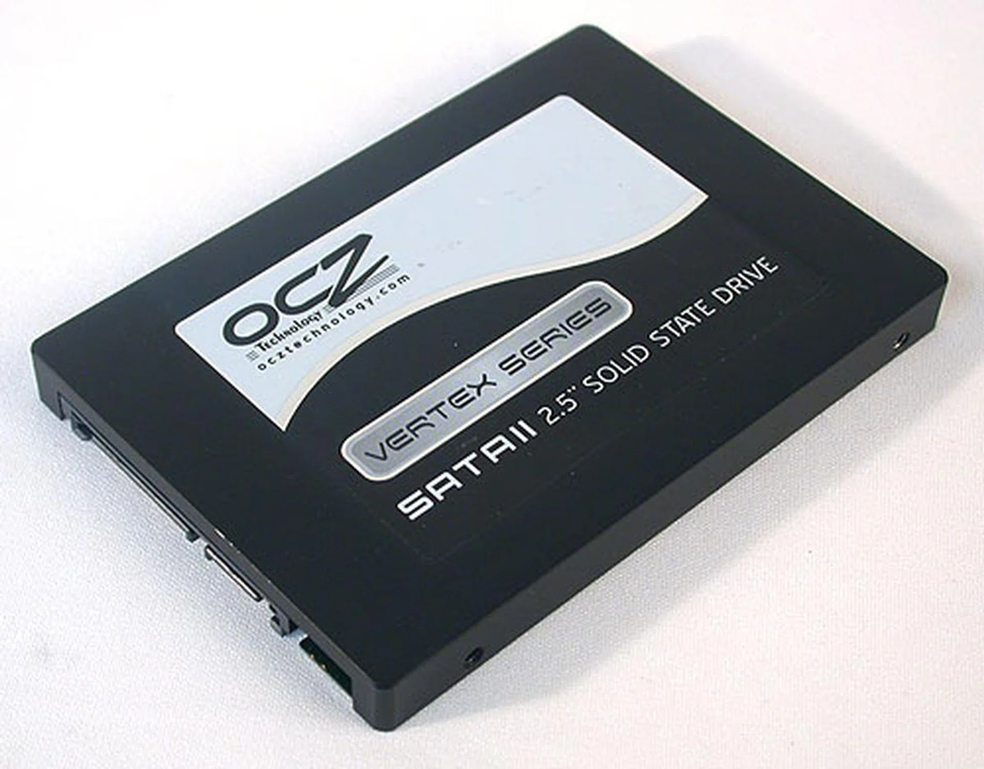 OCZ's latest Vertex series has found itself in the news recently with its affordable price tag and perceived value, along with high expectations of its Indilinx controller. As expected, its choice of MLC NAND is a reason for its lower price and a 64MB internal cache helps to accelerate reads for commonly accessed data.