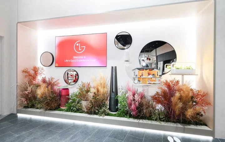 You can see the LG PuriCare AeroFurniture on the left. Image source: LG.