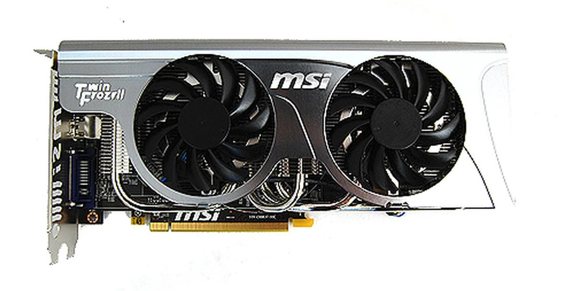 The MSI card uses the distinctive Twin Frozr II cooler, which comes in its standard silver/chrome finishing.