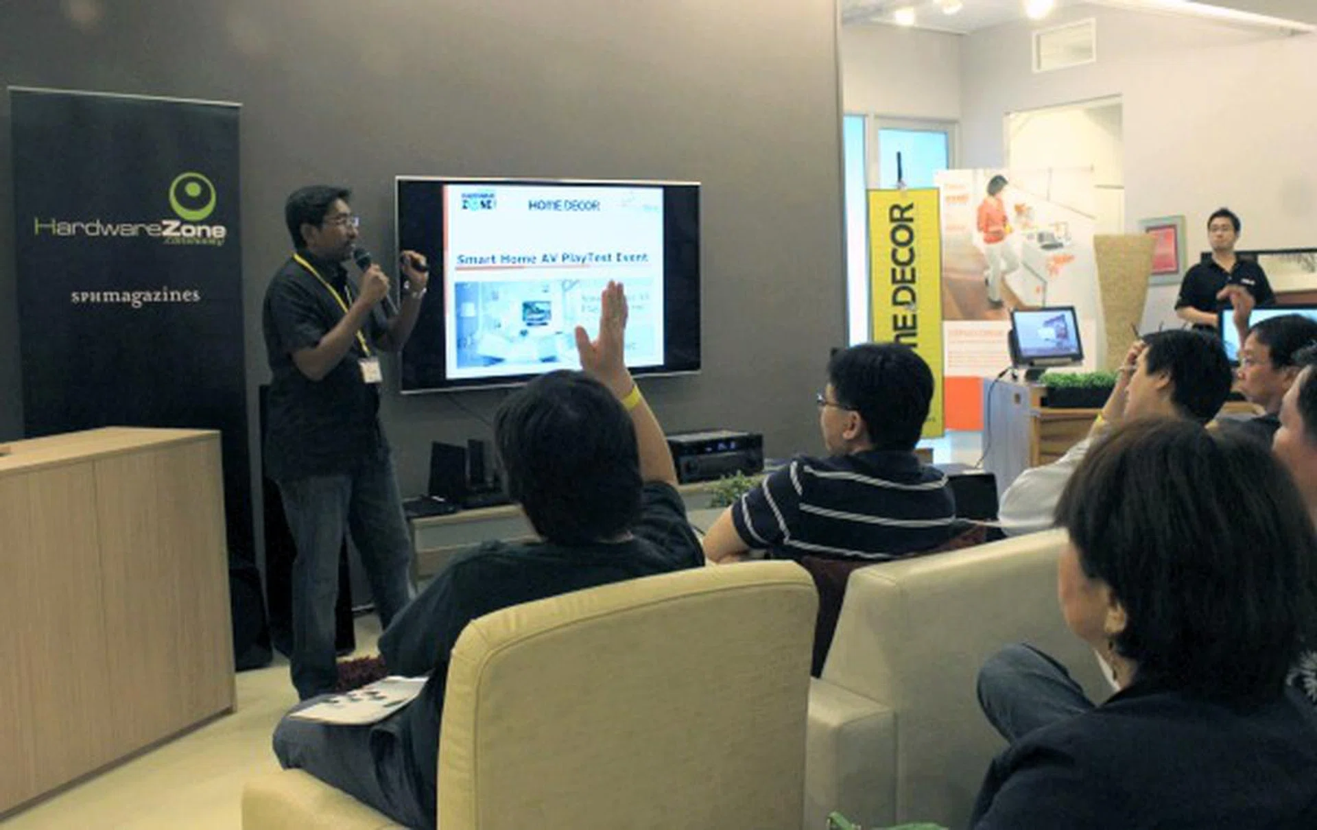 HardwareZone Editor, Vijay, kicks off the event with an introduction to home AV requirements and getting everyone acquainted with the event plan for the rest of the day.