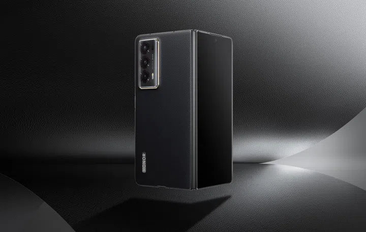 Honor Magic V2 in Black PU. Source: Honor.