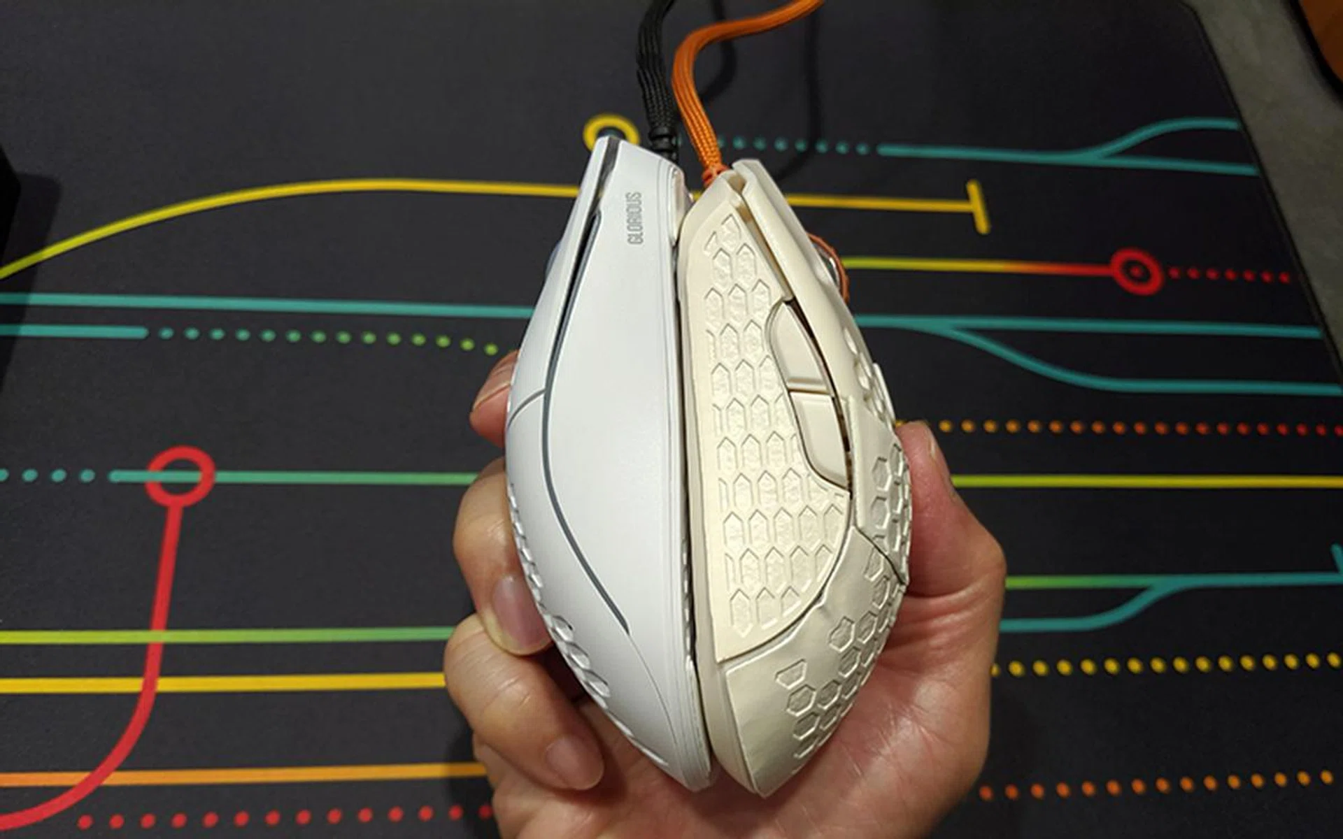 Glorious Model O- and Finalmouse Ultralight 2