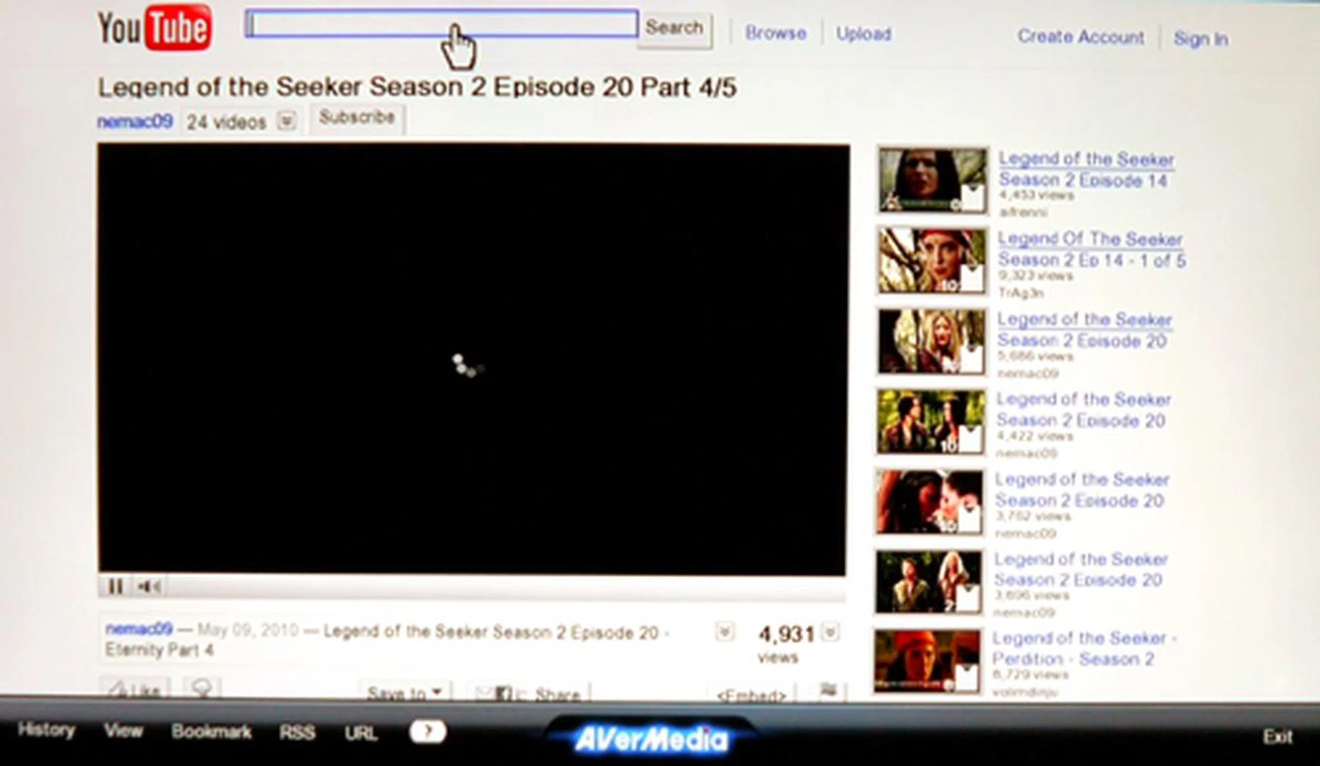 The player hung on one or two occasions when attempting to stream a YouTube video. Fortunately, this glitch wasn't a frequent occurrence and can be partially attributed to the internet.