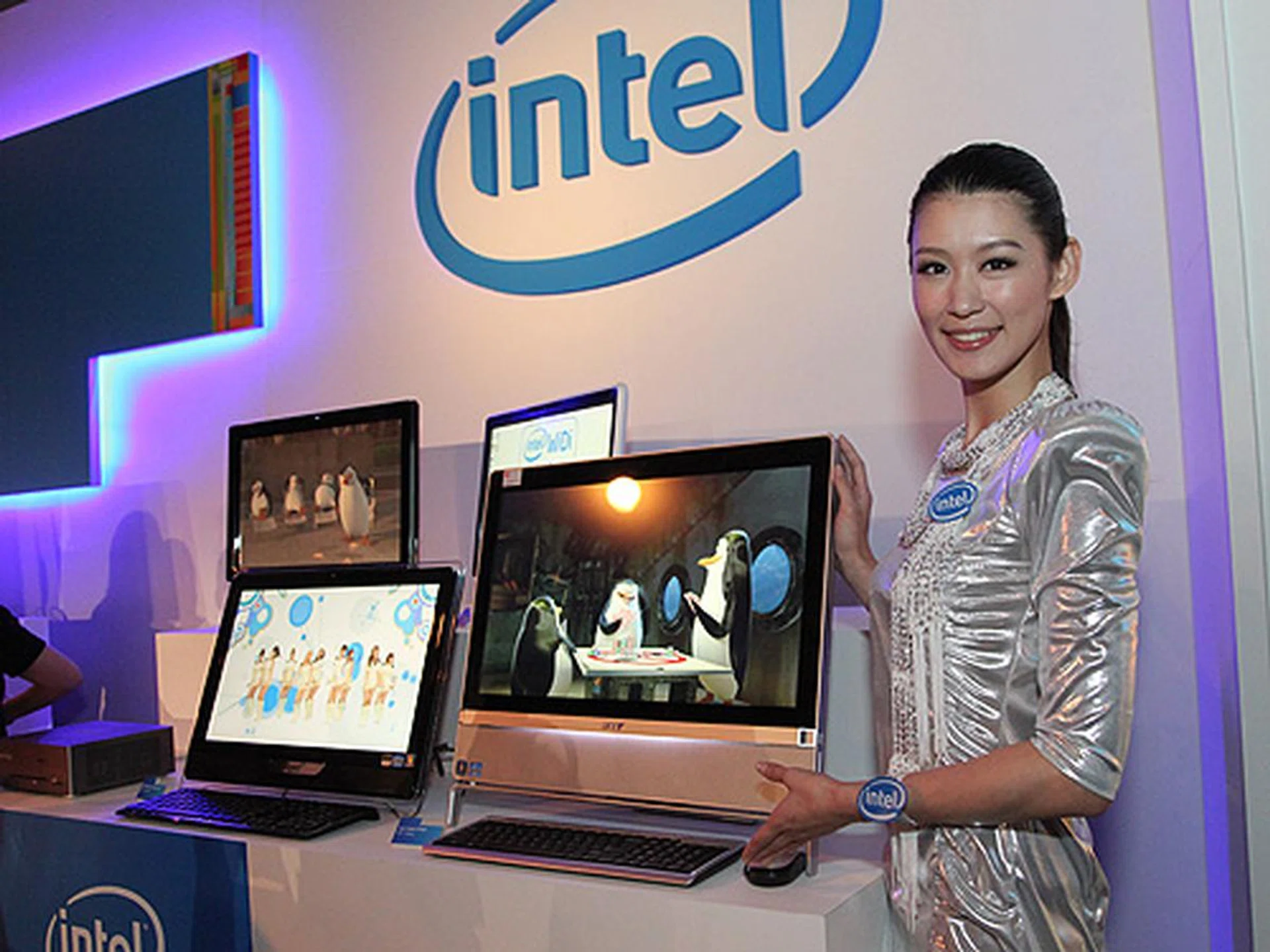 Intel expects more innovative AIO systems to dominate the desktop market as such highly integrated systems gain user acceptance. Performance of AIOs today is equivalent to most desktop systems thanks to the powerful Sandy Bridge processor .
