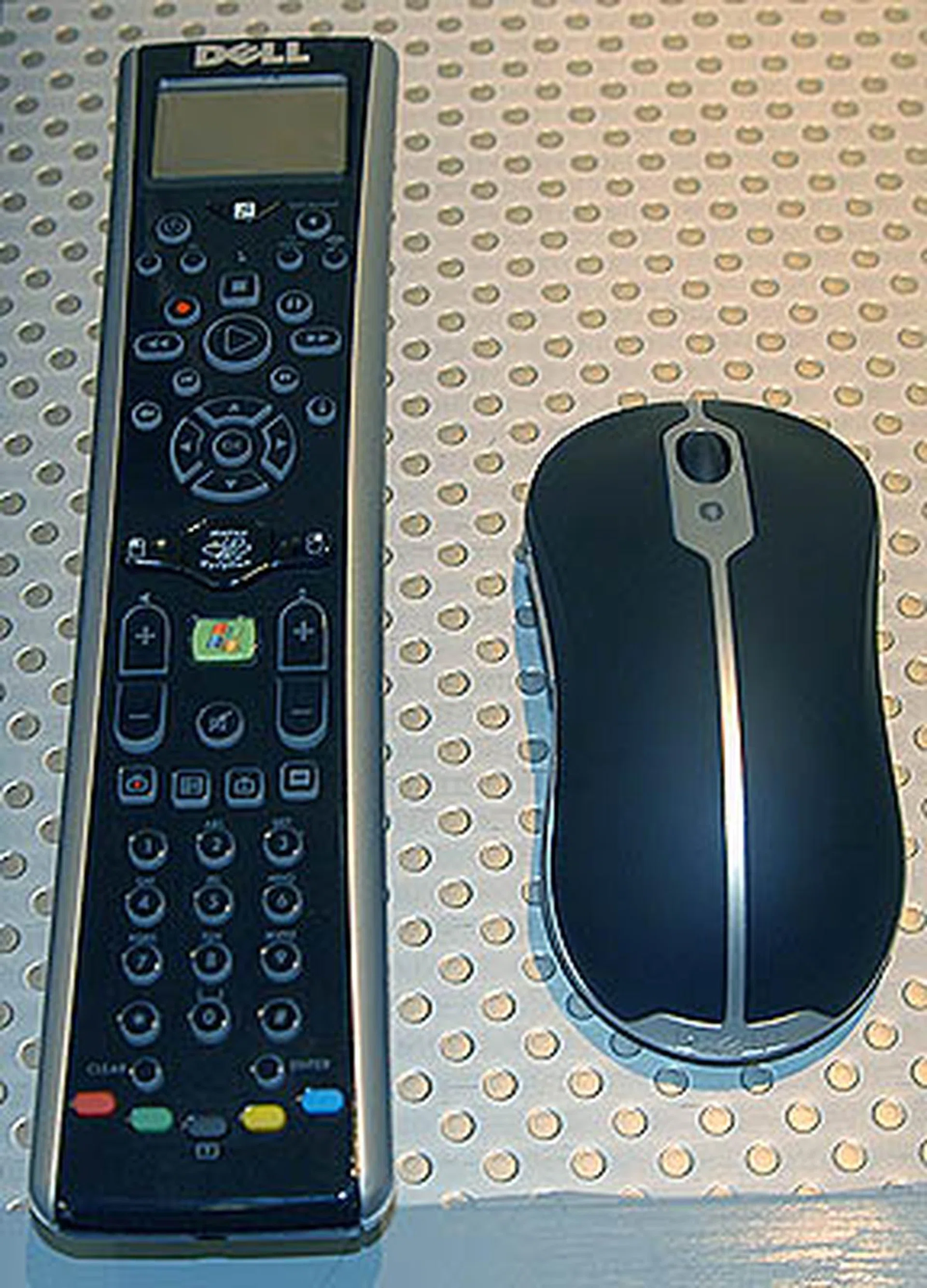 The mobile system comes with a Bluetooth mouse, while the Media Remote is unfortunately an optional add-on.