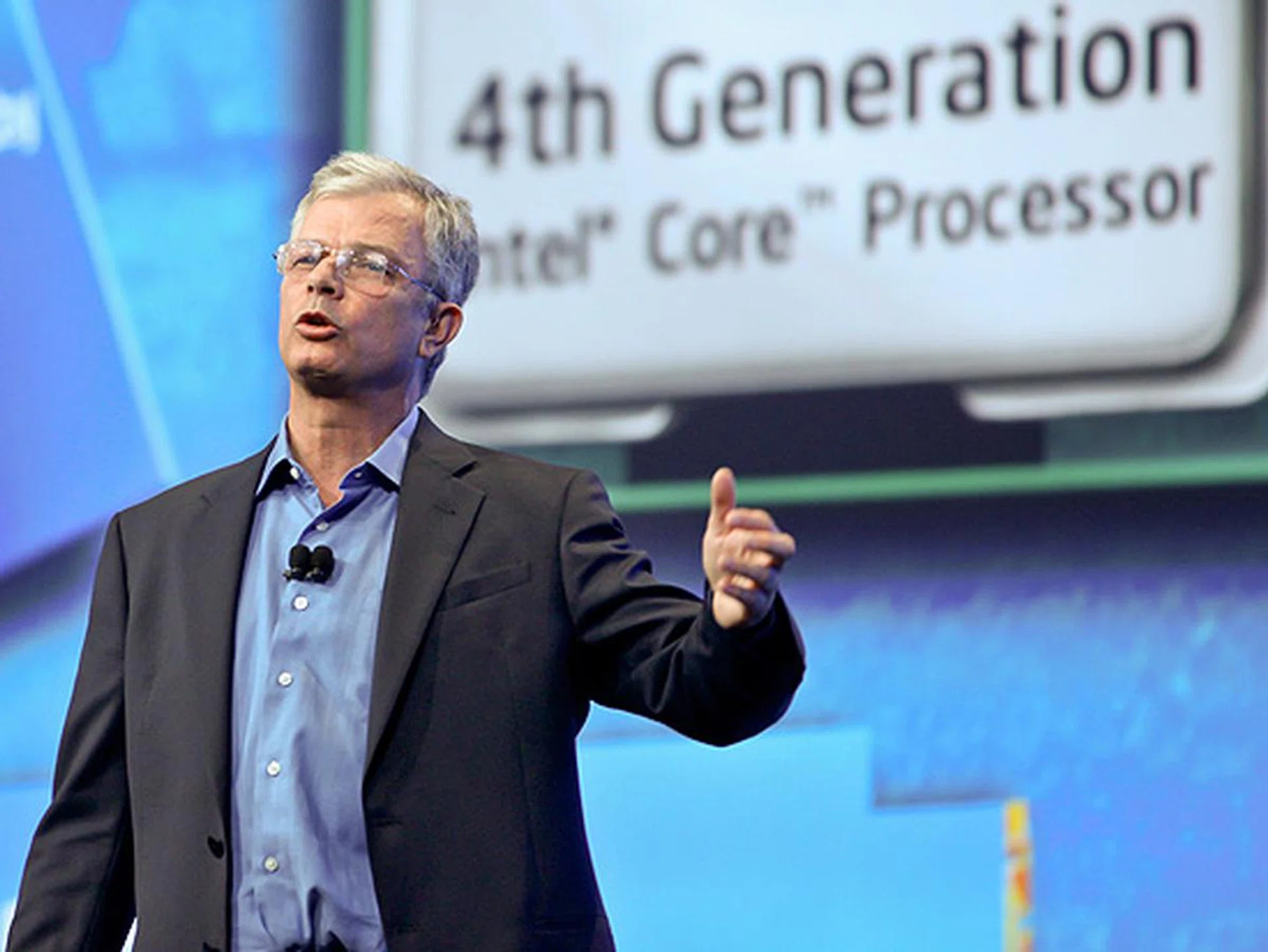 Dadi Perlmutter delivering his keynote address at this morning's Intel Developer Forum.