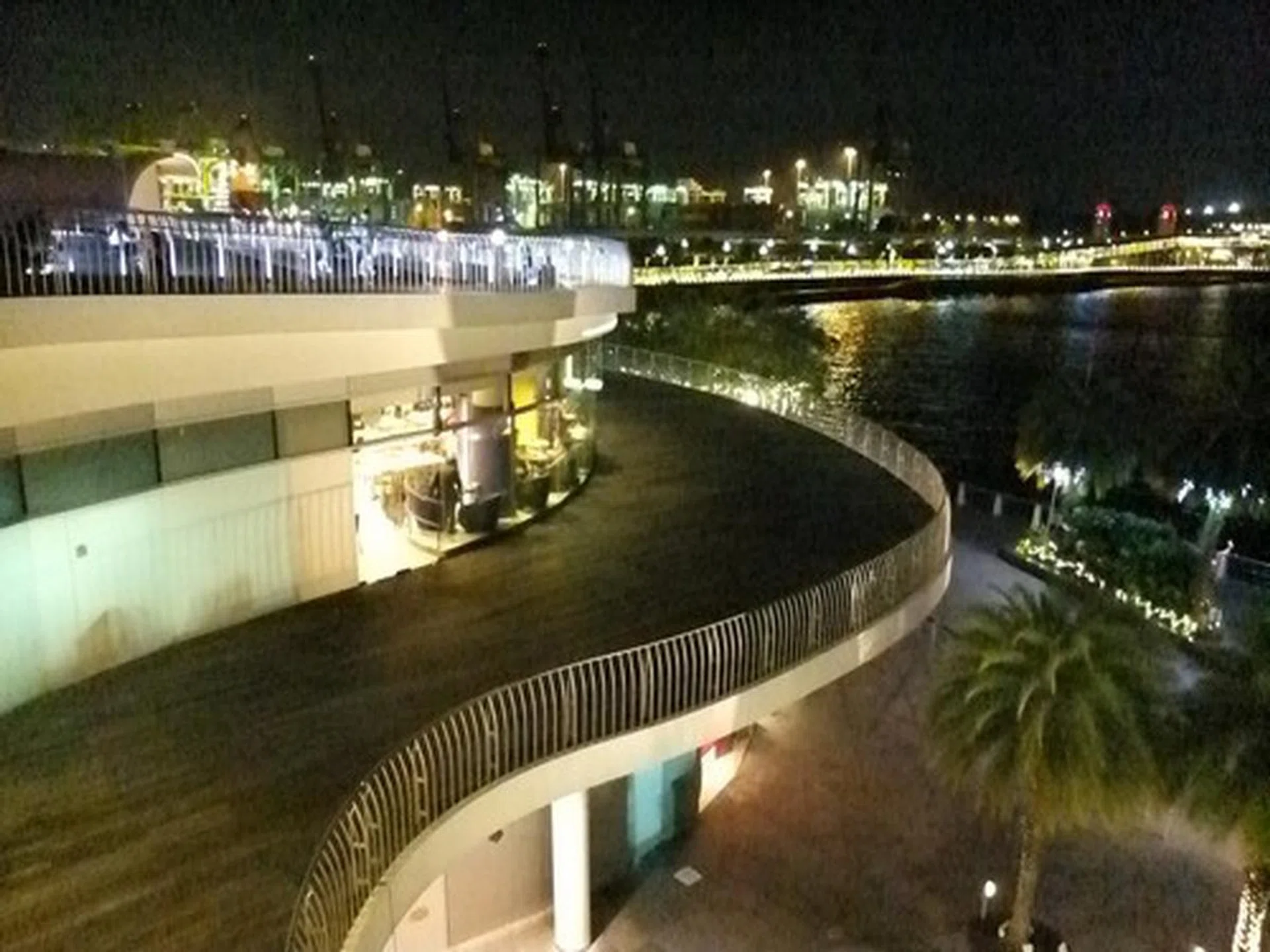 ISO12800. Click for full resolution image.