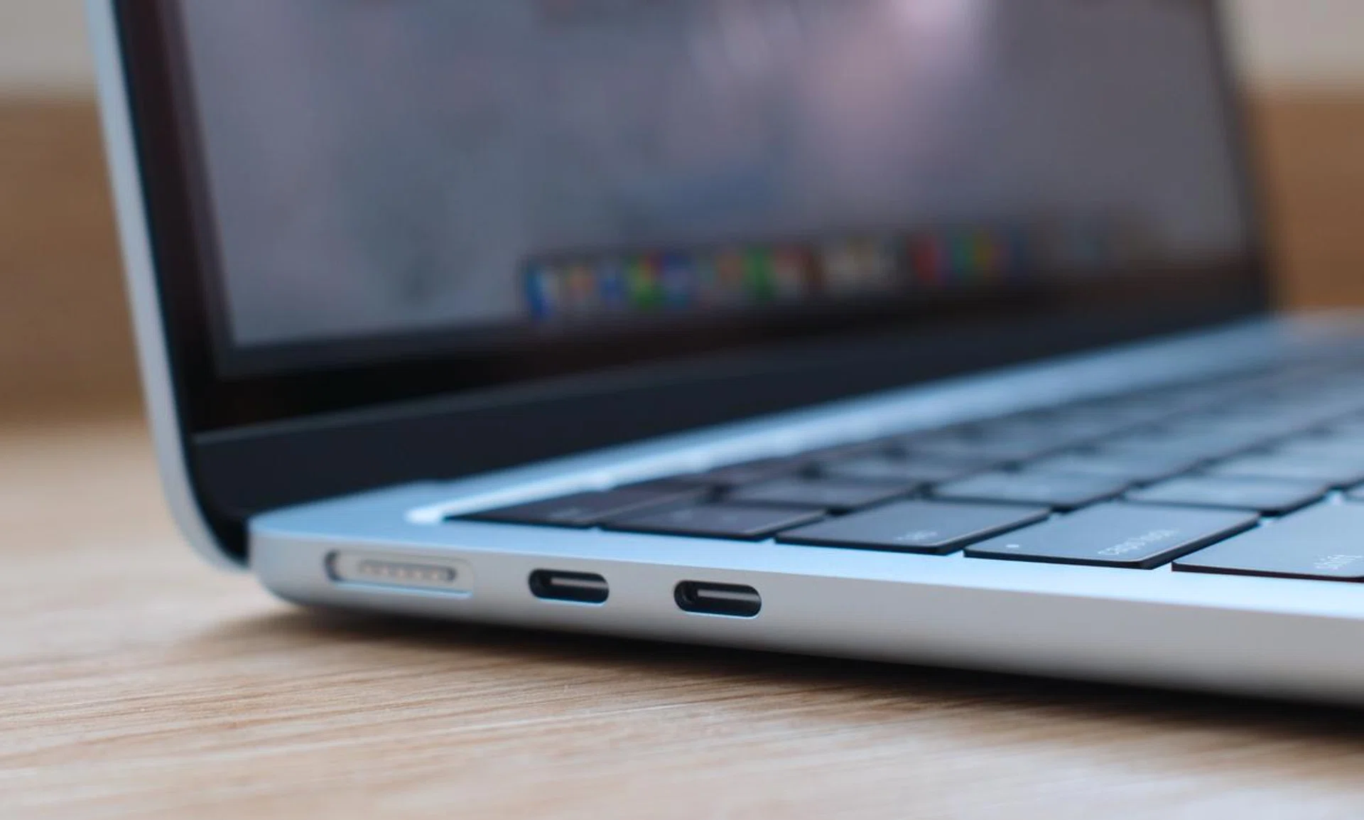 The two USB-C ports now support Thunderbolt 4. Photo: HWZ