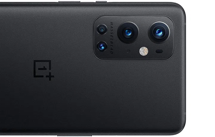 OnePlus 9 Pro rear camera configuration with Hasselblad cameras. Image credit: WinFuture.