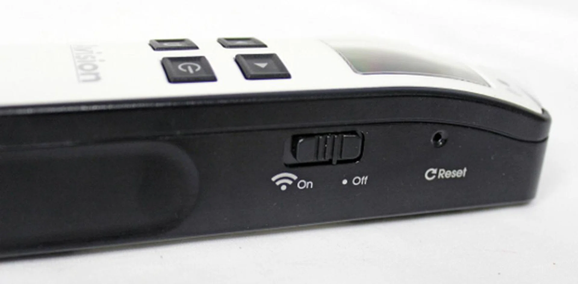 You won't be able to scan if you are connected to a PC via Wi-Fi; Wi-Fi has to be disabled in order to resume scanning.