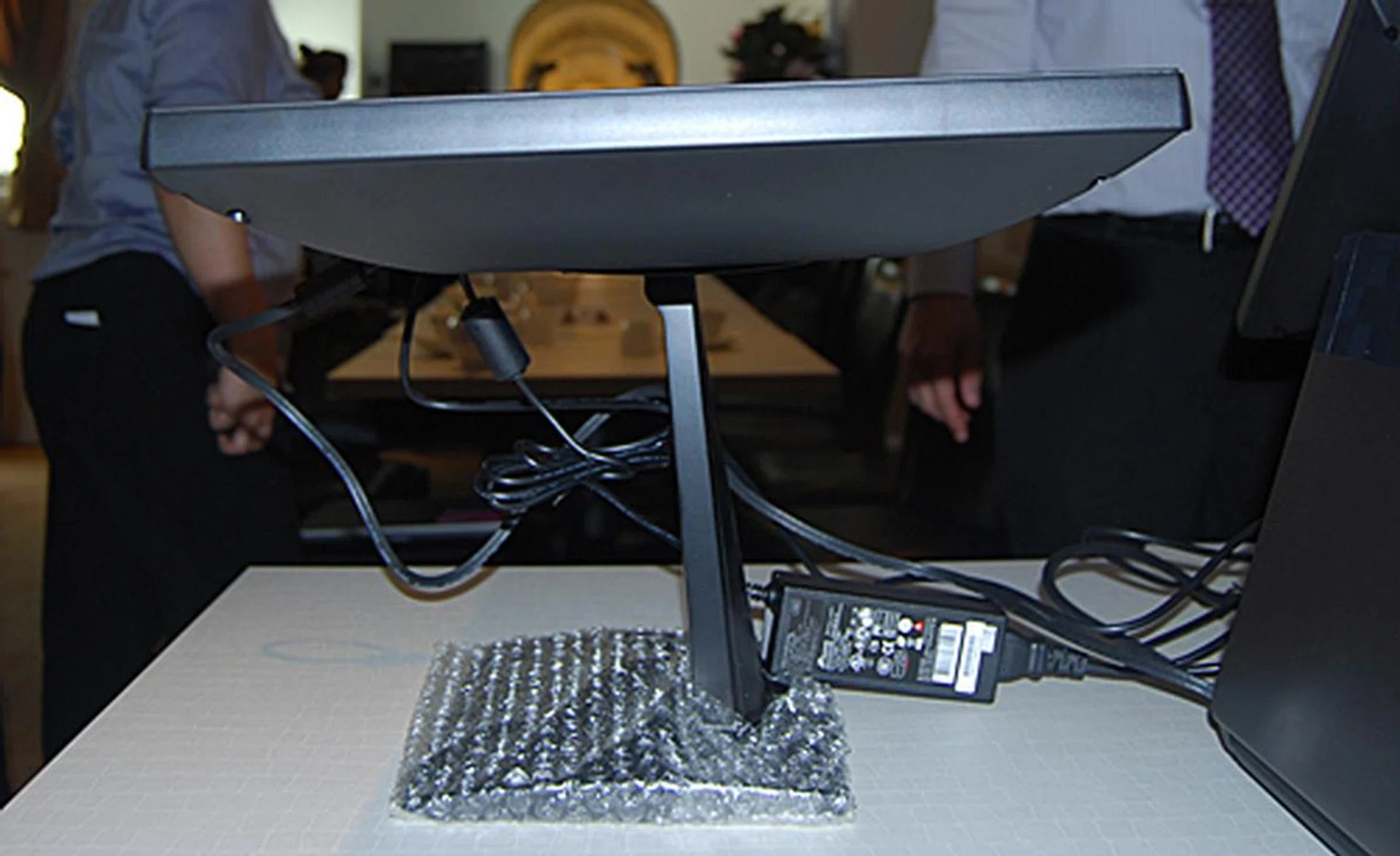 With a sturdy and stable base, the new 3M Multi-Touch Monitors can be used in flatbed orientation if you so desire.