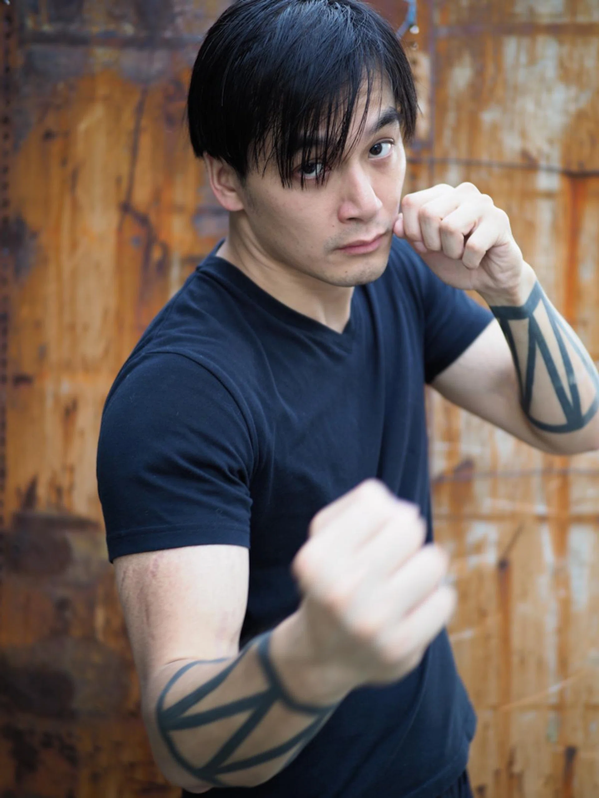 f/1.2 at 25mm, 1/400 sec, ISO 200.