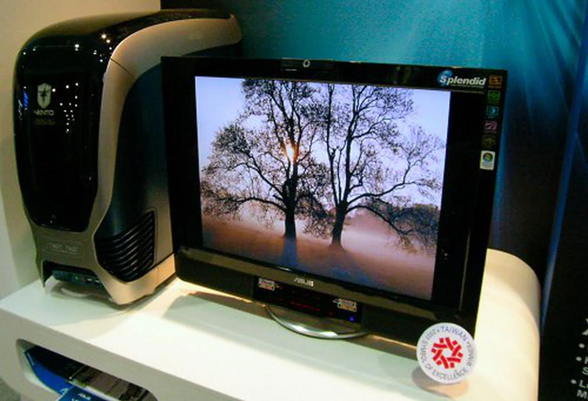  Remember last year when ASUS launched the PG191 19-inch monitor with its funky power bass speakers in the rear? Well this year sees an upgrade to 22-inch, widescreen, 16.7M colors, 1000:1 contrast ratio, 2ms GTG response time, HDCP, S-Video/Composite/Component video input, and a mini display.  