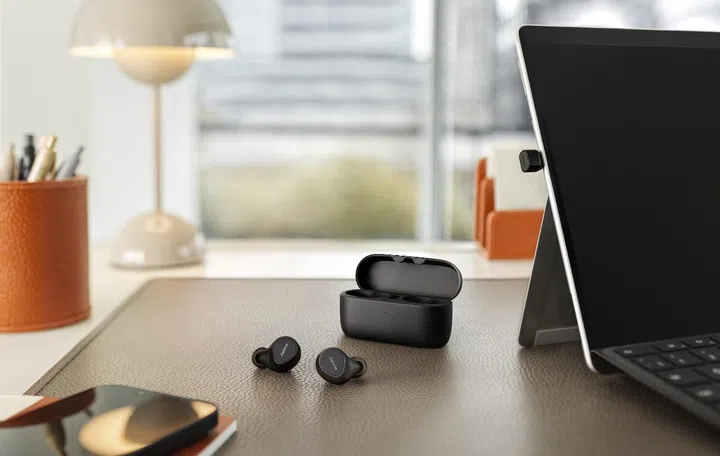 Sleek enough to be used anywhere. Image source: Jabra. 