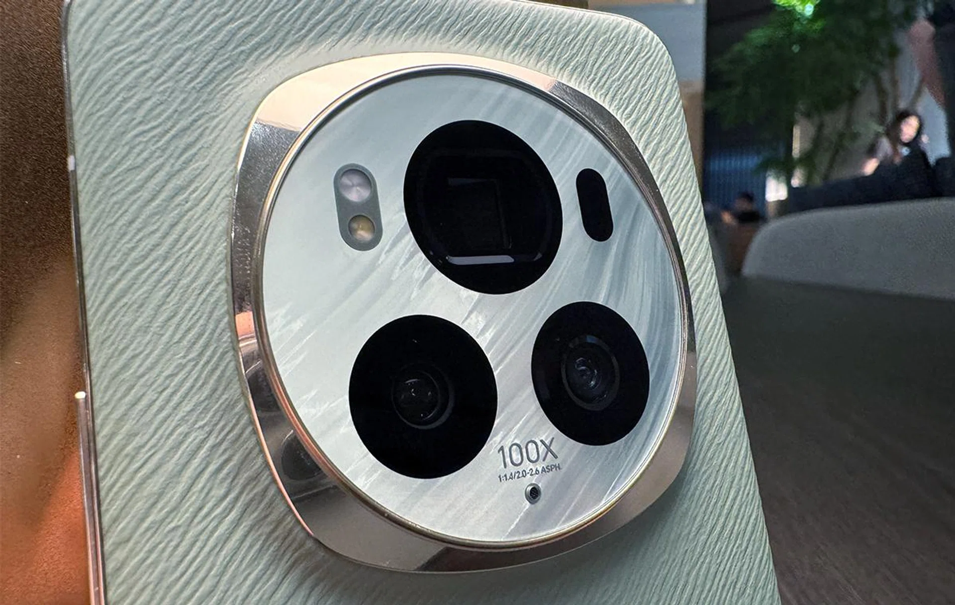 Honor Magic6 Pro's Falcon Camera System.
