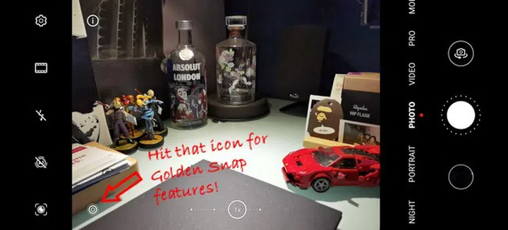 To activate Golden Snap, make sure the bullseye-like symbol (second, from bottom left) is enabled.