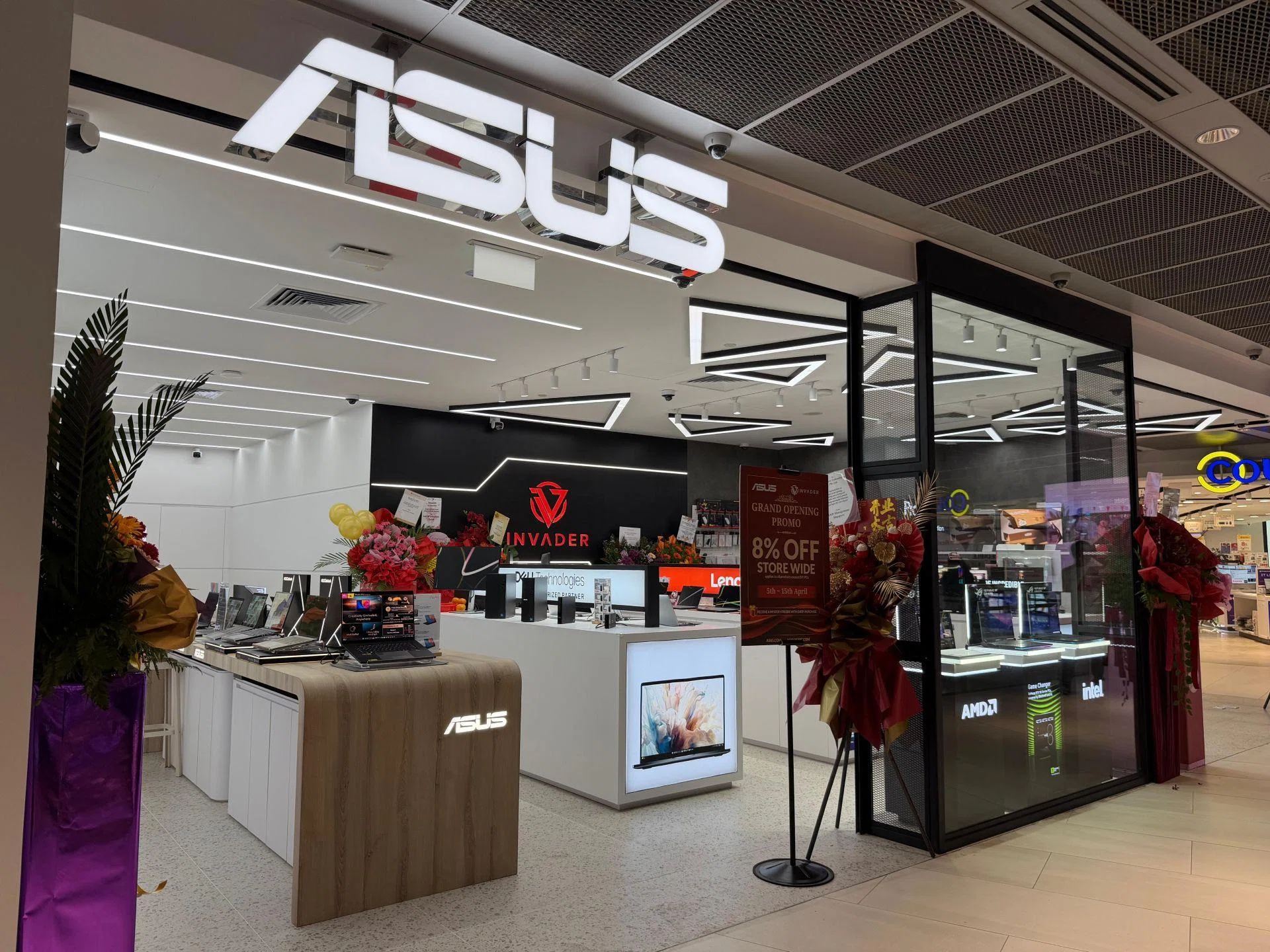 ASUS opens new exclusive store in Funan | HardwareZone Singapore